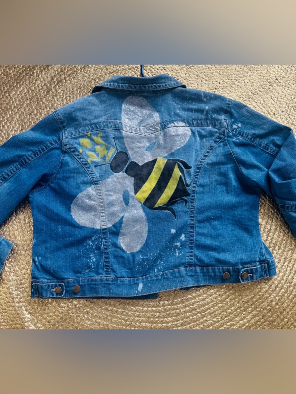 d. jeans Blue Denim Jacket with Hand-Painted Bee Graphic - Picture 3 of 8